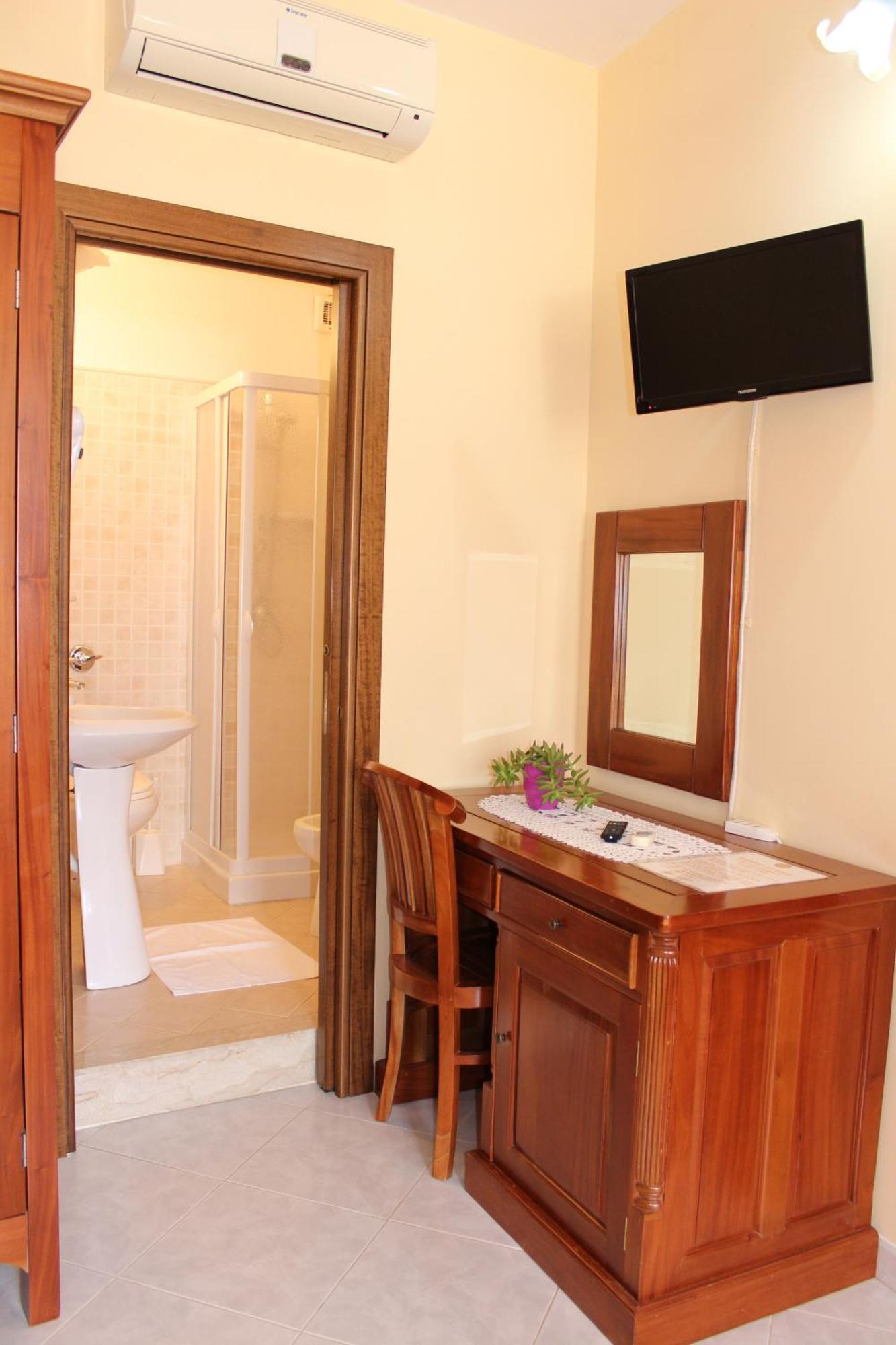 ماكاري Raggio Di Sole Bed & Breakfast المظهر الخارجي الصورة