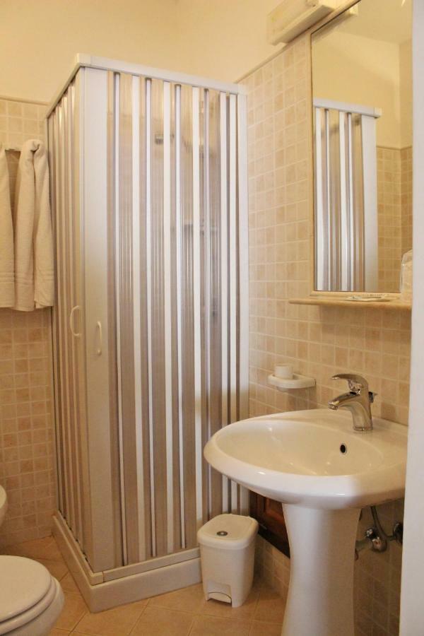 ماكاري Raggio Di Sole Bed & Breakfast المظهر الخارجي الصورة