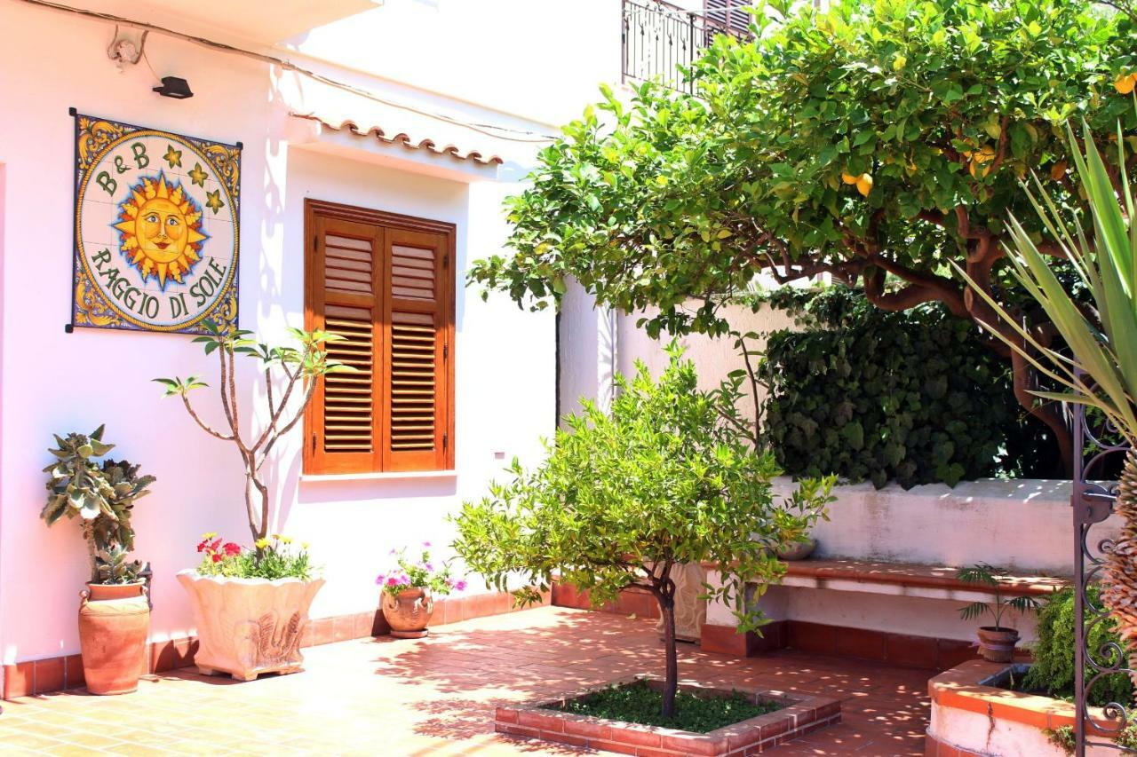 ماكاري Raggio Di Sole Bed & Breakfast المظهر الخارجي الصورة