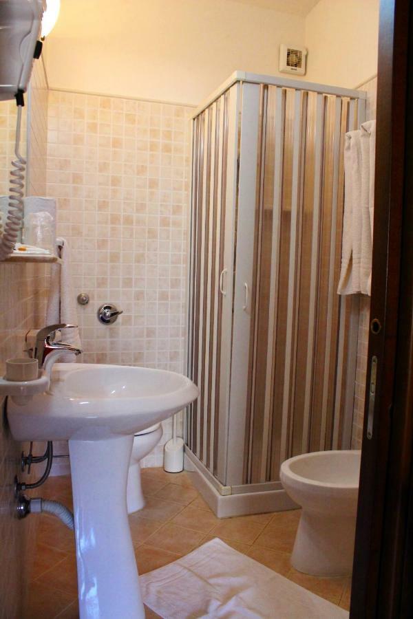 ماكاري Raggio Di Sole Bed & Breakfast المظهر الخارجي الصورة
