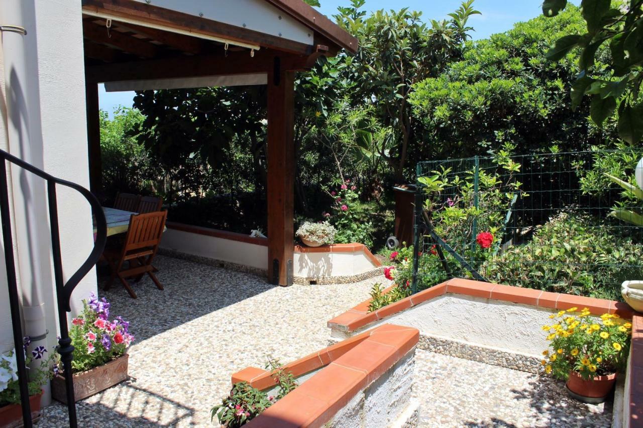 ماكاري Raggio Di Sole Bed & Breakfast المظهر الخارجي الصورة